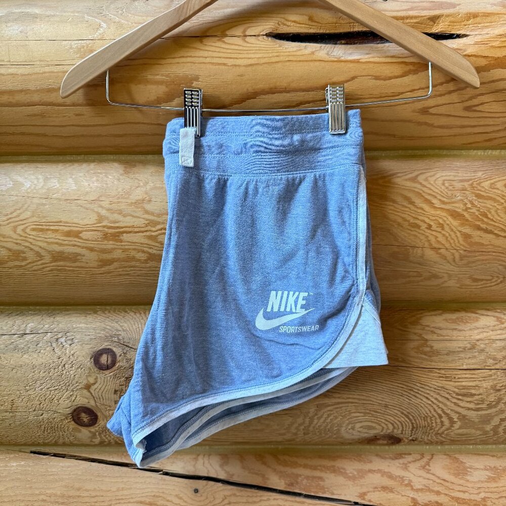 Nike Sportswear Shorts in Blue/Gray